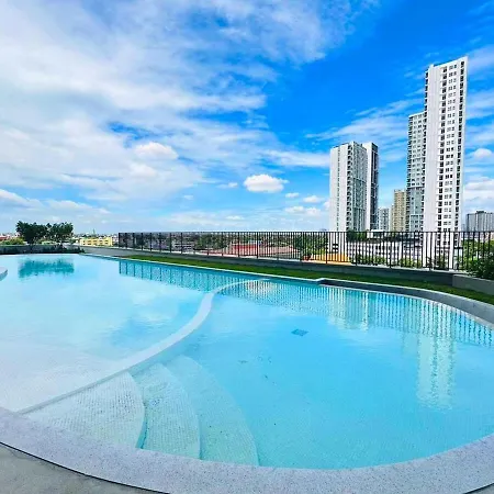 New 1-Bedroom Condo For Rent 0 Meters From Bts Wutthakat