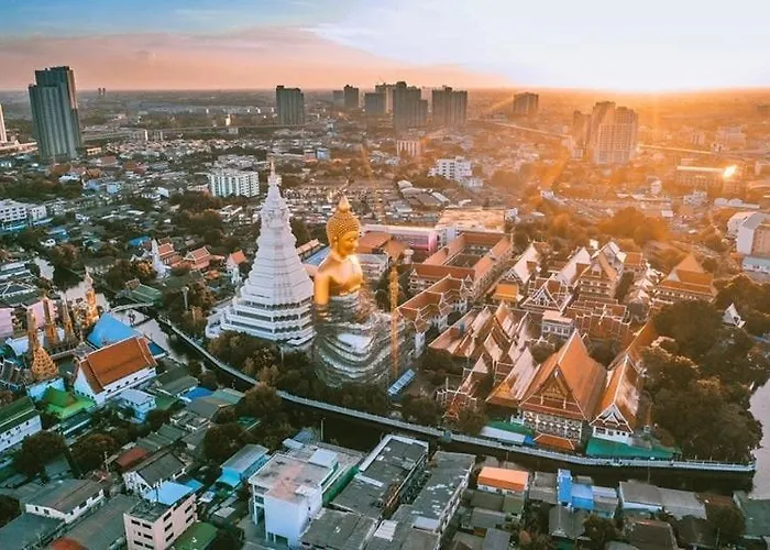 New 1-bedroom For Rent 0 Meters From Bts Wutthakat *