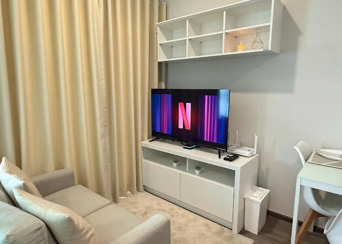 New 1-bedroom For Rent 0 Meters From Bts Wutthakat *