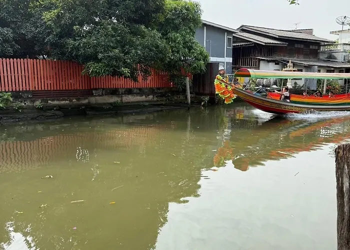 New 1-bedroom For Rent 0 Meters From Bts Wutthakat *