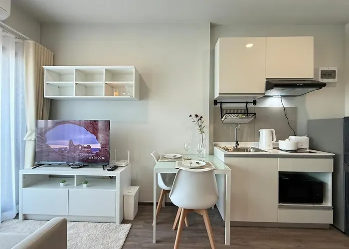 New 1-bedroom For Rent 0 Meters From Bts Wutthakat Bangkok